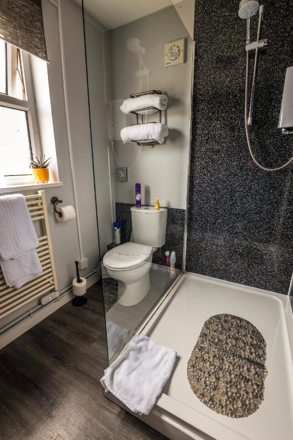 Starling View Boutique Stunning Seafront View Apartment آبيريستويث المظهر الخارجي الصورة